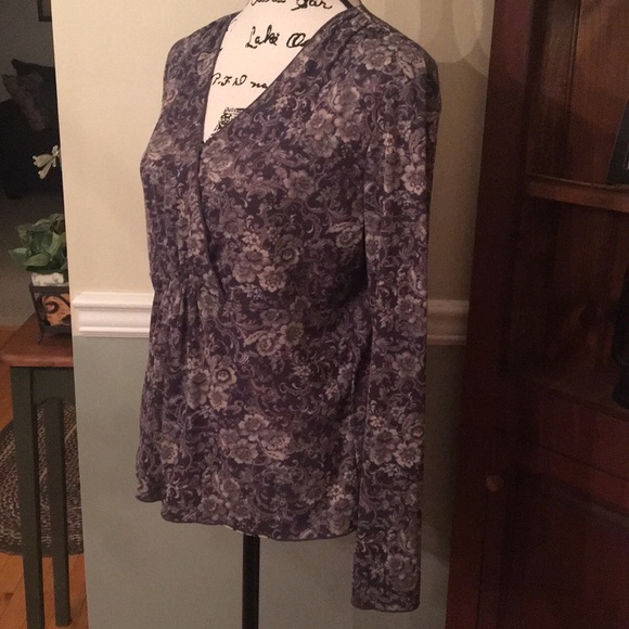 JJill gray/ purple print top - Picture 2 of 8